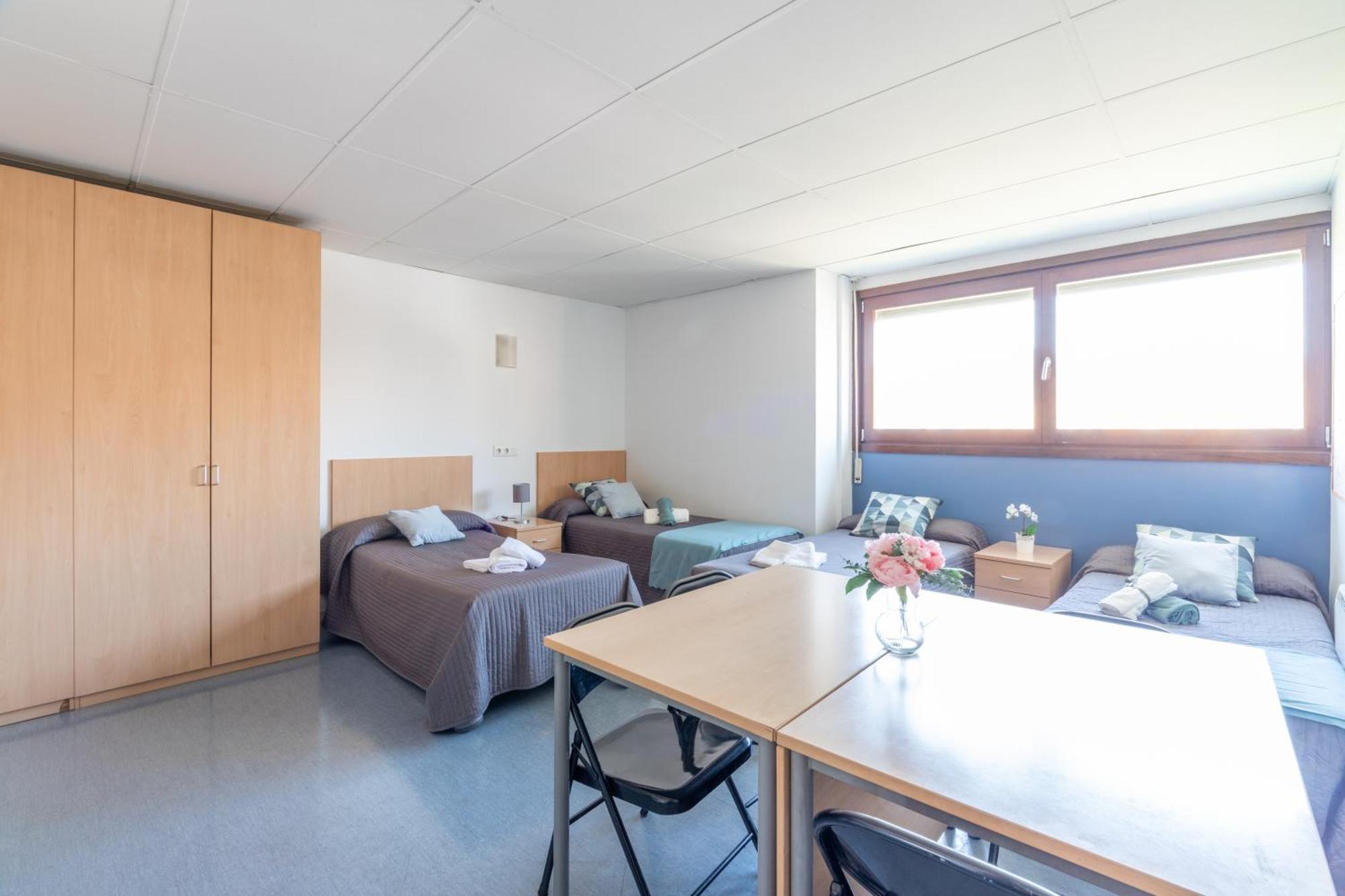 Residencia Universitaria Resa Lesseps บาร์เซโลนา ภายนอก รูปภาพ