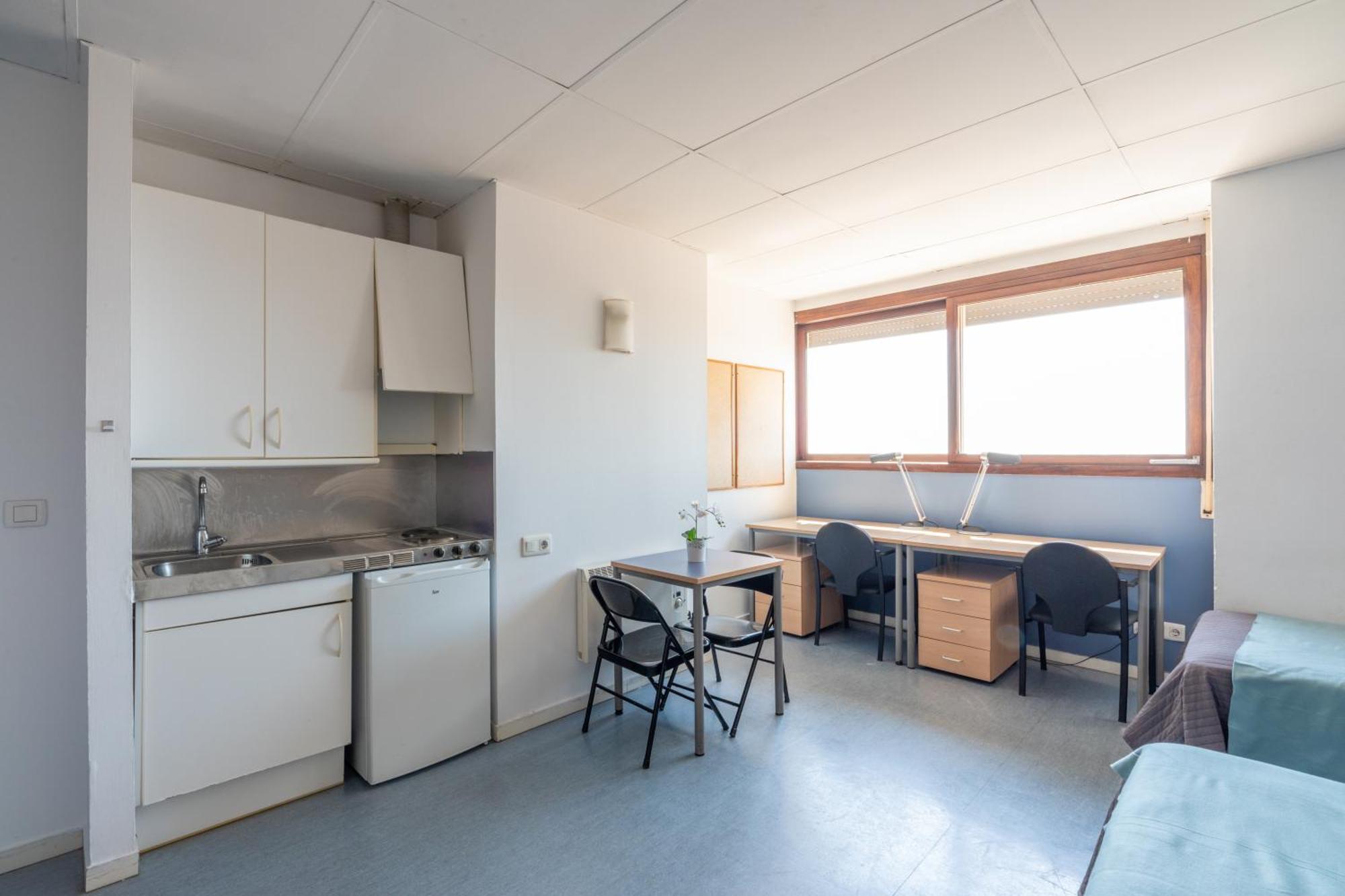 Residencia Universitaria Resa Lesseps บาร์เซโลนา ภายนอก รูปภาพ